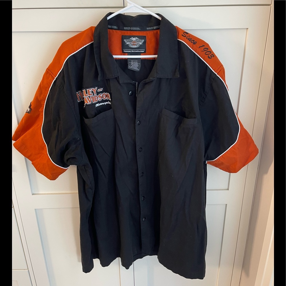 Harley Davidson Embroidered Button-up